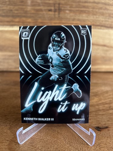 Kenneth walker iii 2022 panini - walker,